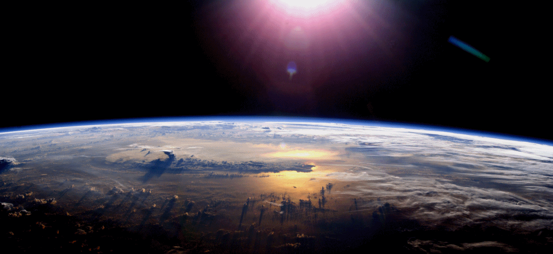 Earth-ISS-July 21 2003 (158K)